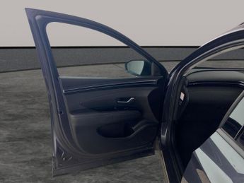 Hyundai Tucson 1.6 h T-GDi Premium (230 ps) - NAV - HEATED STEERING - BLIND SPO