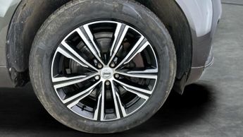 Volvo XC60 2.0 B4 MHEV Inscription AWD (197 ps) - HEATED SEATS - LANE DEPAR