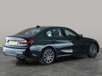 BMW 3 Series 2.0 330e 12kWh M Sport Plug-in (292 ps) - HEATED SEATS - ADAPTIV