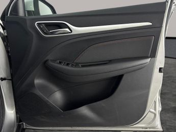 MG MG ZS 72.6kWh SE Long Range (156 ps) - KEYLESS ENTRY - 360 CAM - LED