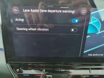 Volkswagen ID.3 Pro 58kWh Life (145 ps) - HEATED SEATS - NAV - HEATED STEERING