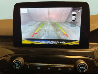 Ford Kuga 1.5 EcoBlue ST-Line X Edition (120 ps) - HEATED STEERING - FORD 