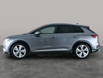 Audi Q4 E-tron 40 S line 82kWh (204 ps) - LANE DEPARTURE  - BLUETOOTH - DRIVING