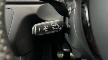 Audi Q3 1.4 TFSI CoD Black Edition S Tronic (150 ps) - CLIMATE CONTROL -