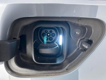 Polestar Polestar 2 Single Motor 69kWh Standard Range Fastback FWD (231 ps) - HEATED