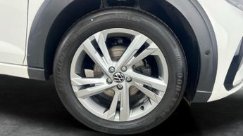 Volkswagen Taigo 1.0 TSI R-Line DSG (115 ps) - BLUETOOTH - WIRELESS CHARGER - DIG