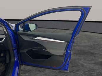 Skoda Enyaq 62kWh 60 (DC120kW) (179 ps) - NAV - WIFI - BLUETOOTH