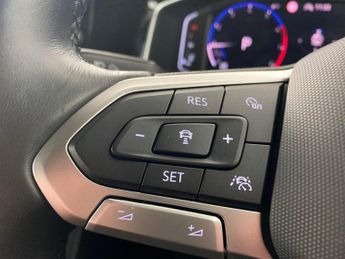 Volkswagen Polo 1.0 TSI R-Line DSG (95 ps) - DIGITAL DASH - PADDLE SHIFT - PARK 