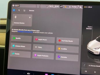 Tesla Model Y SUV RWD (346 ps) - HEATED STEERING - WIFI - BLIND SPOT ASSIST