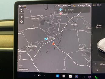 Tesla Model Y SUV RWD (346 ps) - HEATED STEERING - WIFI - BLIND SPOT ASSIST