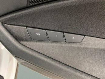 Audi e-tron 50 Technik quattro 71.2kWh (11kW Charger) (313 ps) - ADJUSTABLE 