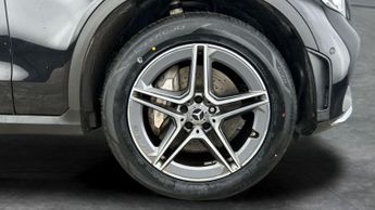 Mercedes-Benz GLC 2.0 GLC220d AMG Line G-Tronic+ 4MATIC (194 ps) - BLUETOOTH - CRU