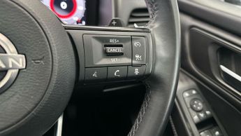 Nissan Qashqai 1.3 DIG-T MHEV N-Connecta XTRON (158 ps) - GLASS ROOF PACK