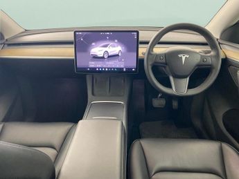 Tesla Model Y SUV RWD (346 ps) - HEATED STEERING - WIFI - BLIND SPOT ASSIST