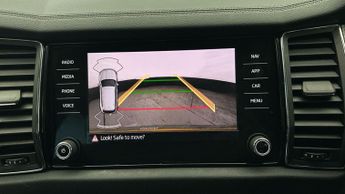 Skoda Kodiaq 2.0 TDI SE L Executive DSG 4WD (7 Seat) (200 ps) - BLUETOOTH - P