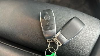 Mercedes-Benz GLC 2.0 GLC220d AMG Line G-Tronic+ 4MATIC (194 ps) - BLUETOOTH - CRU