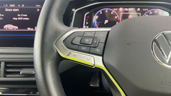 Volkswagen Taigo 1.0 TSI R-Line DSG (115 ps) - BLUETOOTH - WIRELESS CHARGER - DIG