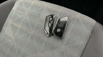 Volkswagen ID.3 Pro Performance 58kWh Life (204 ps) - BLUETOOTH - PARK SENSORS -