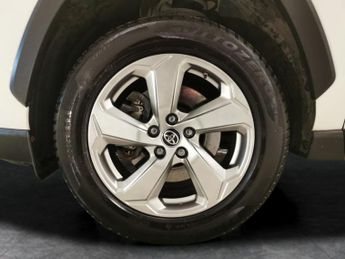 Toyota RAV4 2.5 VVT-h Design CVT 4WD (222 ps) - LED - REVERSE CAM - NAV