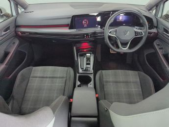 Volkswagen Golf 2.0 TDI GTD DSG (200 ps) - HEATED STEERING - WIFI - BLUETOOTH