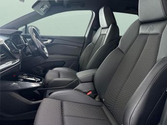 Audi Q4 E-tron 40 S line 82kWh (204 ps) - LANE DEPARTURE  - BLUETOOTH - PARK SE