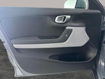 Polestar Polestar 2 Single Motor 69kWh Standard Range Fastback FWD (231 ps) - HEATED