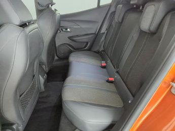 Peugeot E-2008 50kWh GT (7kW Charger) (136 ps) - REVERSE CAM - NAV - HEATED SEA