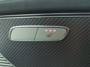 Mercedes-Benz EQC EQC 400 80kWh AMG Line 4MATIC (408 ps) - LANE DEPARTURE 