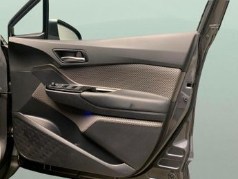 Toyota C-HR 1.8 VVT-h GPF Excel CVT (122 ps) - HEATED SEATS - HEATED STEERIN