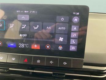 MG Mg4 77kWh Trophy Extended Range (245 ps) - HEATED STEERING - BLIND S