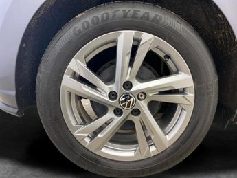 Volkswagen Polo 1.0 TSI R-Line DSG (95 ps) - DIGITAL DASH - AIR CON - DAB