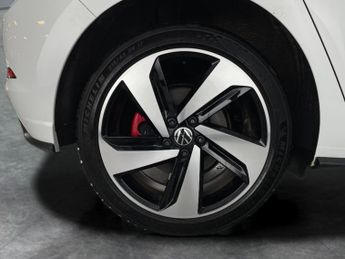 Volkswagen Polo 2.0 TSI GTI DSG (207 ps) - LIGHT AND SIGHT PACK - BLUETOOTH - DI