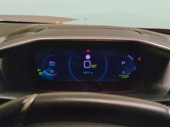 Peugeot E-2008 50kWh GT Premium (136 ps) - REVERSE CAM - ALCANTARA - NAV