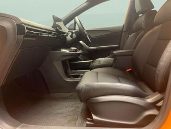 MG Mg4 64kWh Trophy Long Range (203 ps) - HEATED STEERING - BLIND SPOT 