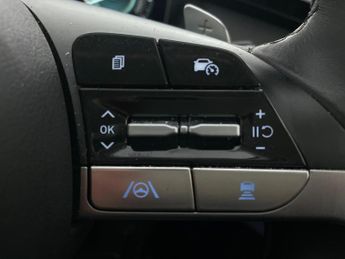 Hyundai Tucson 1.6 h T-GDi Ultimate (230 ps) - CARPLAY - BLACK ROOF RAILS