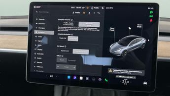 Tesla Model 3 (Dual Motor) Long Range 4WDE (346 ps) - LED - REVERSE CAM - NAV