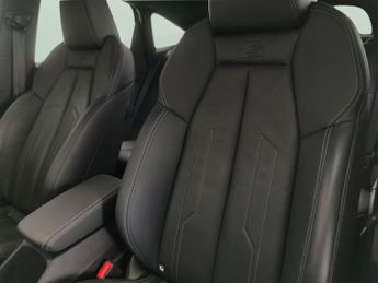 Audi Q4 E-tron 150kW 40 82kWh S Line [C+S] - HEATED LEATHER - LANE DEPARTURE  -