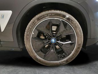 BMW iX3 80kWh Premier Edition (286 ps) - ACTIVE LANE ASSIST - DRIVING AS