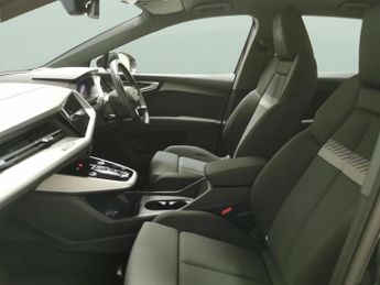 Audi Q4 E-tron 40 Sport 82kWh (204 ps) - CARPLAY - LED - REVERSE CAM