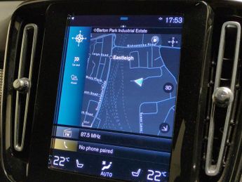 Volvo XC40 2.0 B4 MHEV R-Design Pro (197 ps) - SURROUND VIEW - KEYLESS ENTR