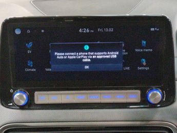 Hyundai Kona 64kWh Premium (10.5kW Charger) (204 ps) - HEATED SEATS - HEATED 