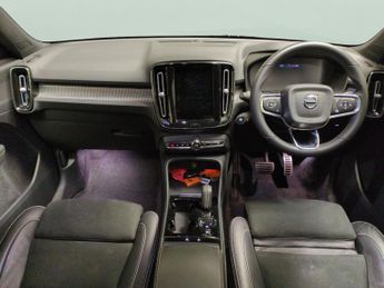 Volvo XC40 2.0 B4 MHEV R-Design Pro (197 ps) - SURROUND VIEW - KEYLESS ENTR