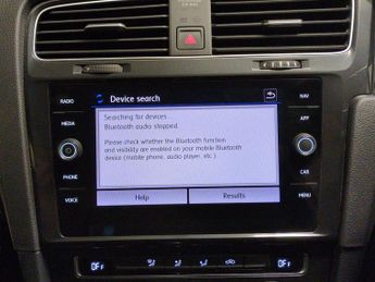 Volkswagen E-golf 35.8kWh e-Golf (136 ps) - USB AUDIO - SPLIT FOLDING REAR SEATS -