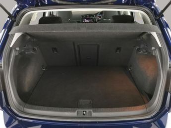 Volkswagen E-golf 35.8kWh e-Golf (136 ps) - USB AUDIO - SPLIT FOLDING REAR SEATS -