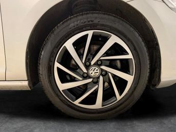 Volkswagen Golf 1.5 TSI EVO Match Edition DSG (150 ps) - LIGHT AND SIGHT PACK - 