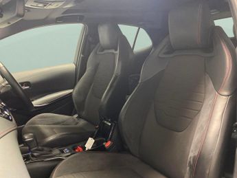 Toyota Corolla 1.8 VVT-h Excel CVT (122 ps) - REVERSE CAM - NAV - HEATED SEATS