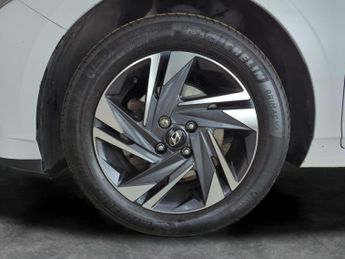 Hyundai i20 1.0 T-GDi MHEV SE Connect DCT (100 ps) - CRUISE - DRIVING MODES