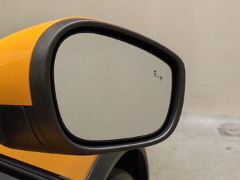 Ford Mustang Mach-e Extended Range 91kWh Automatic (294 ps) - KEYLESS ENTRY - REVERS