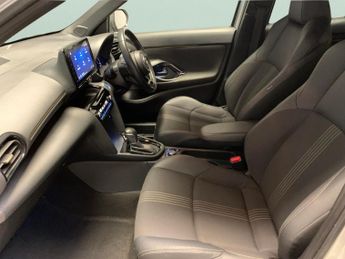 Toyota Yaris Cross 1.5 VVT-h Dynamic E-CVT AWD (116 ps) - BLUETOOTH - AIR CON