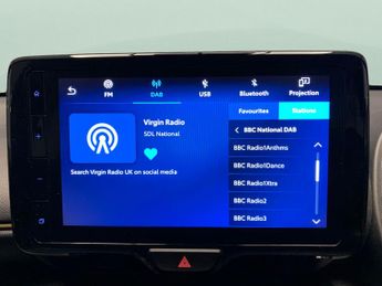 Toyota Yaris Cross 1.5 VVT-h Dynamic E-CVT AWD (116 ps) - BLUETOOTH - AIR CON